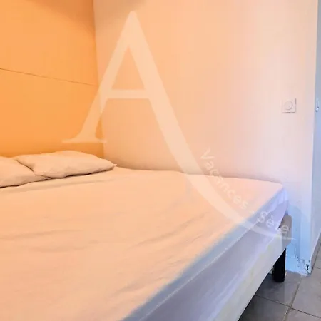 4 Personnes Avec Terrasse Vue Mer, Climatisation Et Parking דירה *